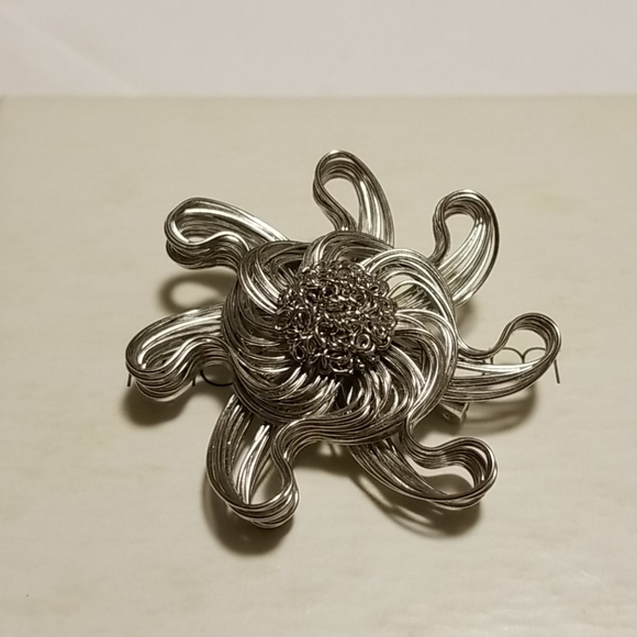 Pin - Picture 1 of 2